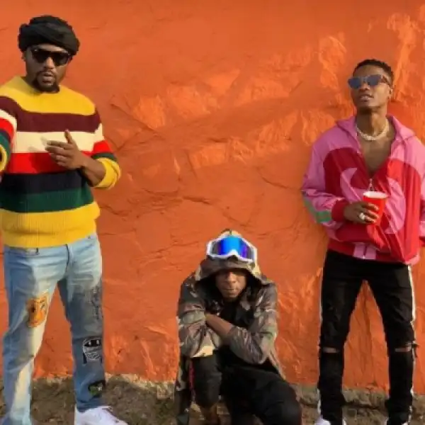 R2Bees - Straight From Mars Ft. Wizkid